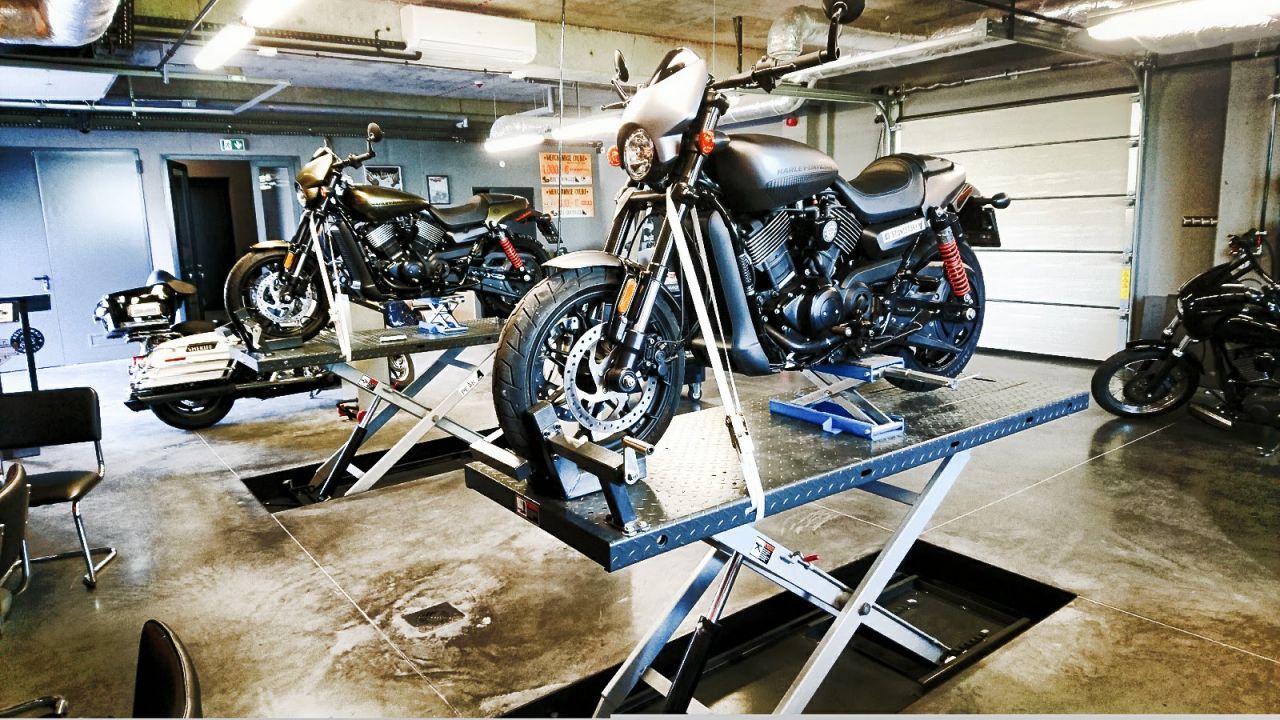 Podnośniki motocyklowe | montaż i wykonanie Anwa-Tech